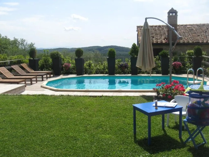 5 Bedrooms Villa