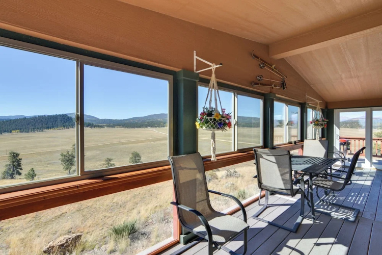 Tranquil Cabin Getaway w/ Panoramic Mtn View!