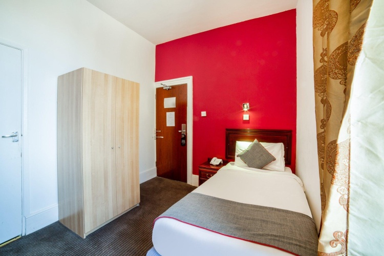 Standard Single room