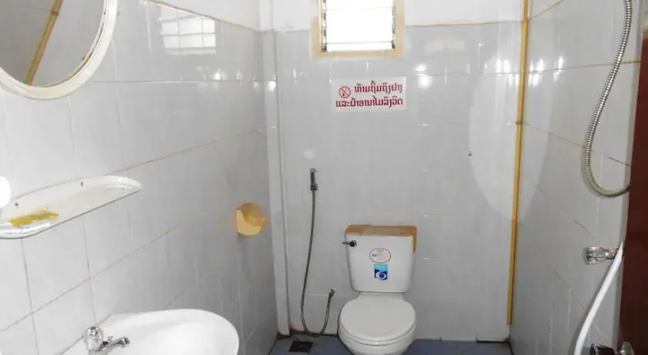 Phetmanyxay Hotel