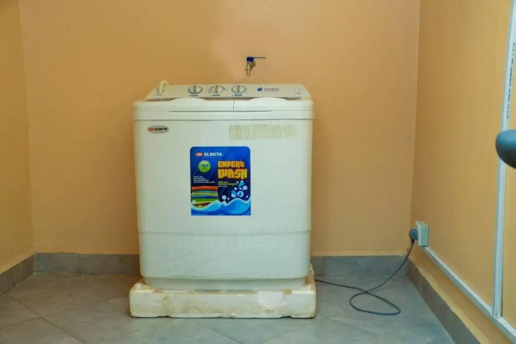 Kampala - Apartment - Sleeps 4 - Parking