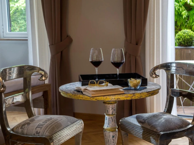 Deluxe Suite