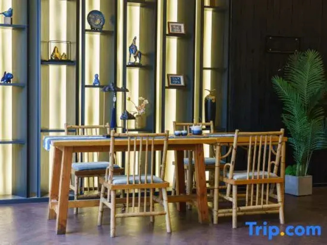 GuiLin Yachne chill hotel