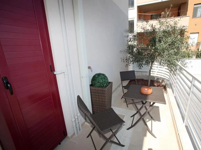 1 Bedroom Apartment with balcony