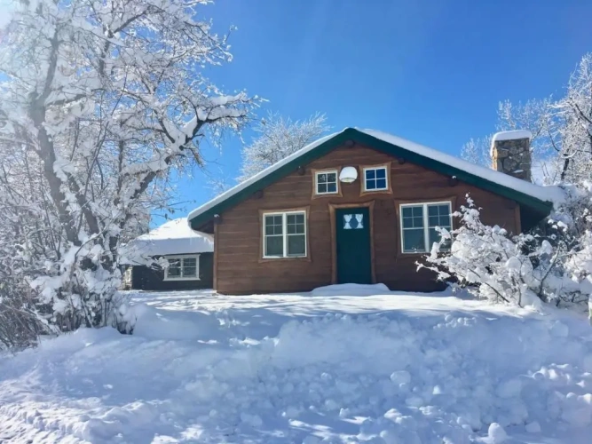 4 Bedrooms Cottage