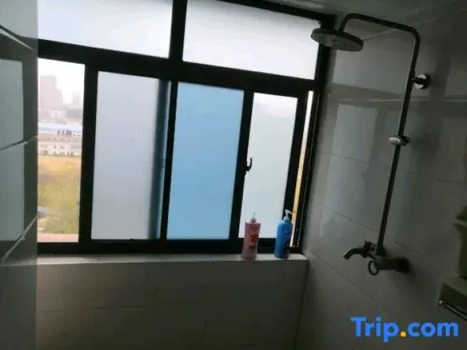 Langqin Themed Homestay (Baolong Plaza)