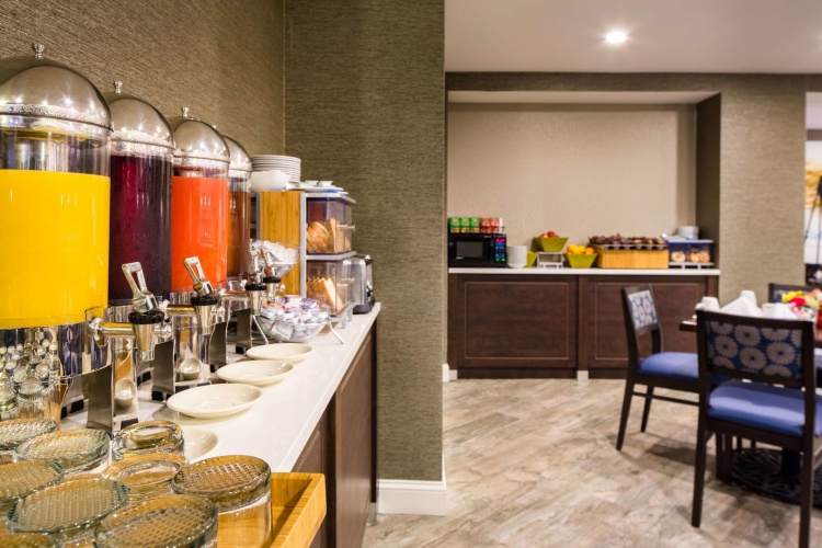 DoubleTree by Hilton Laurel photo 12