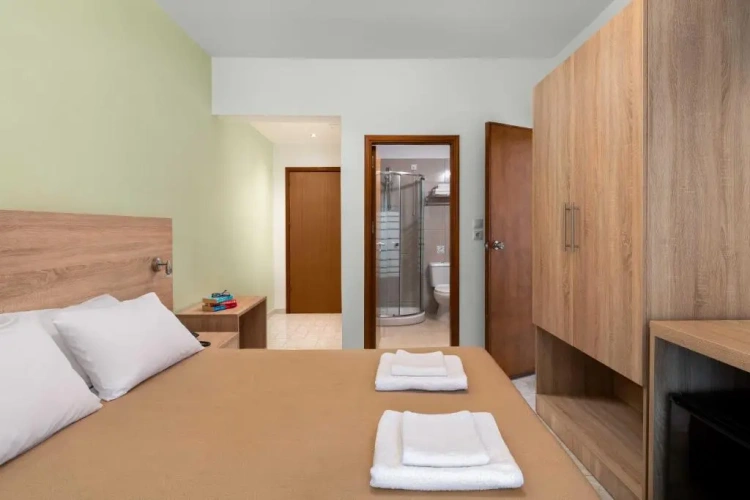 2 Bedrooms Apartment with pool view