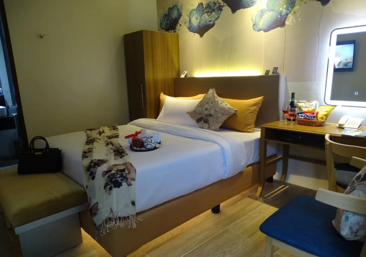 Red Mango Suites