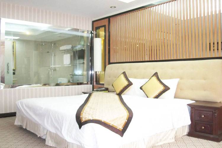 Oasis Hanoi Hotel