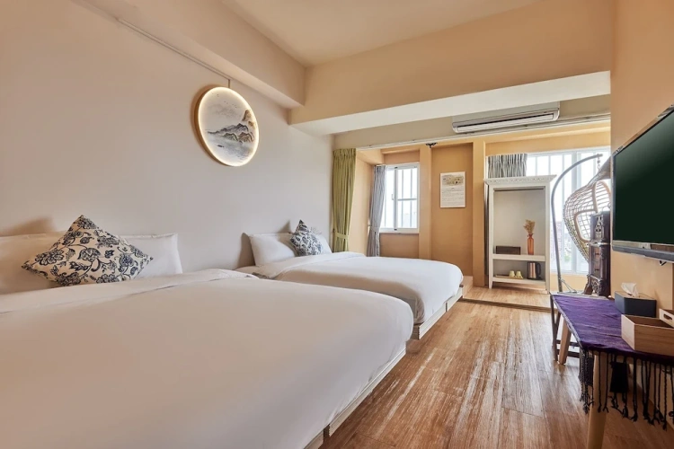 1 Bedroom Deluxe Quadruple room