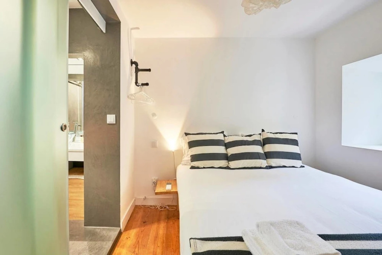 Authentic Apartment in Alfama With Terrace