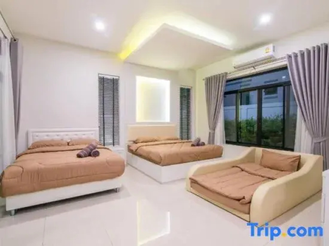 Villa me & you2