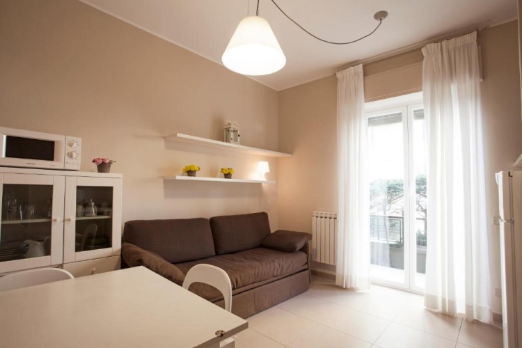 1 Bedroom Apartment