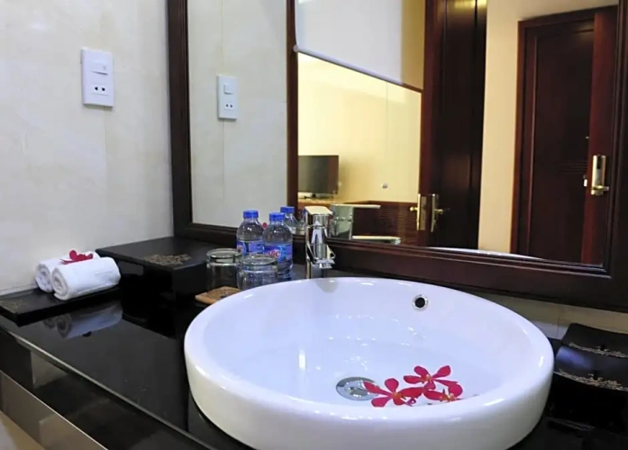 Deluxe Double room with balcony and with city view