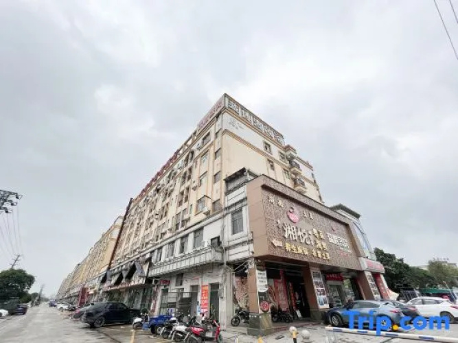 Ruiteng Hotel