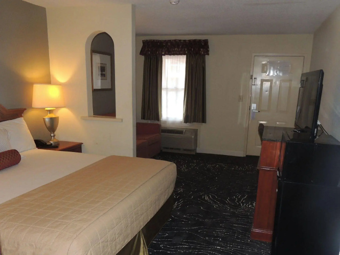 The Guest Lodge Gainesville