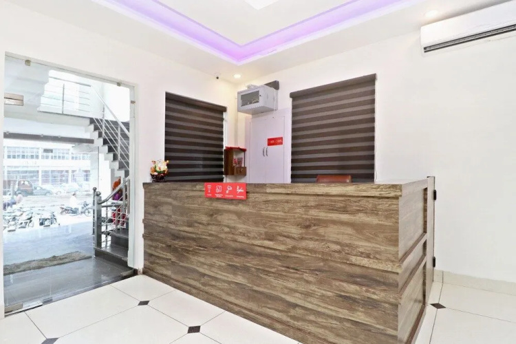 OYO 22097 Hotel Jd