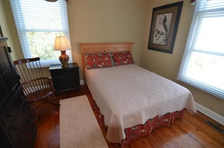 Daniel 7 Bedroom Home