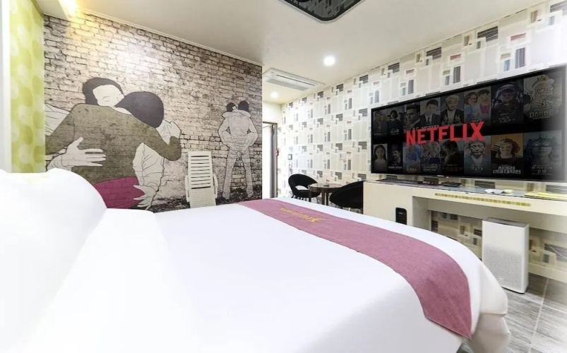 Hera Drive In Hotel