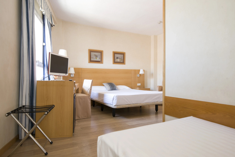 Hotel Infanta Mercedes