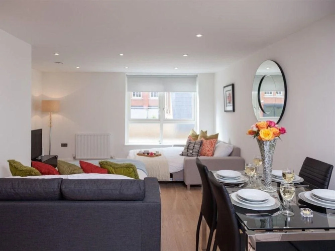 Premier Tower Bridge Apartment