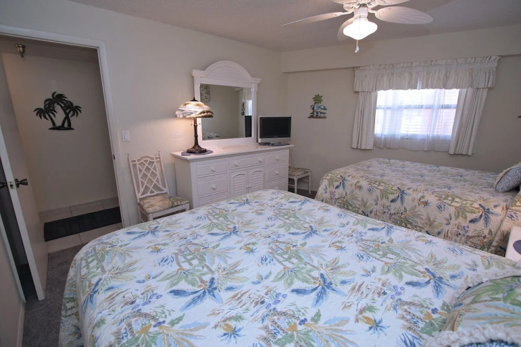 Chateaux 208 Apartment