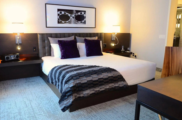 Hotel 10