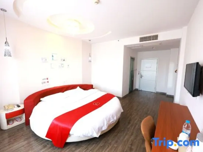 Standard Triple Family room