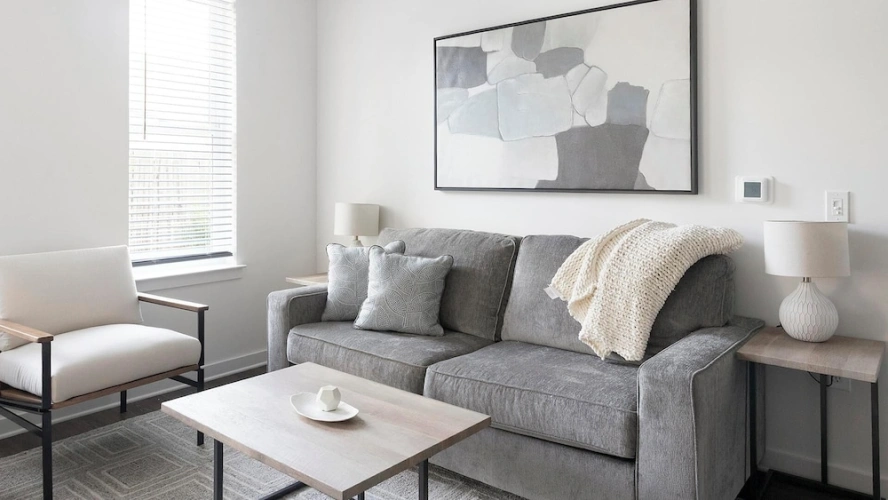 2 Bedrooms Apartment
