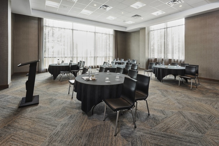 Ac Hotel Cincinnati At The Banks photo 23