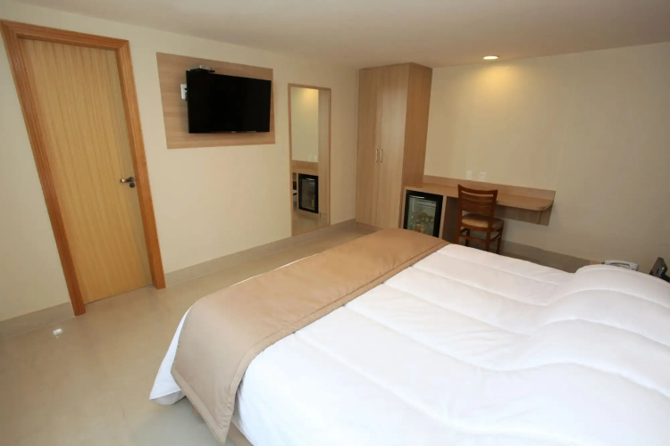 Elegance Praia Hotel