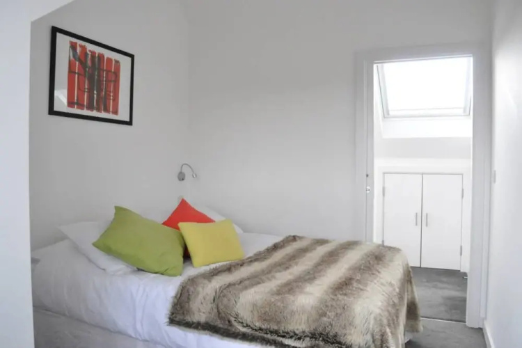 Modern 2 Bedroom Duplex Flat in Balham