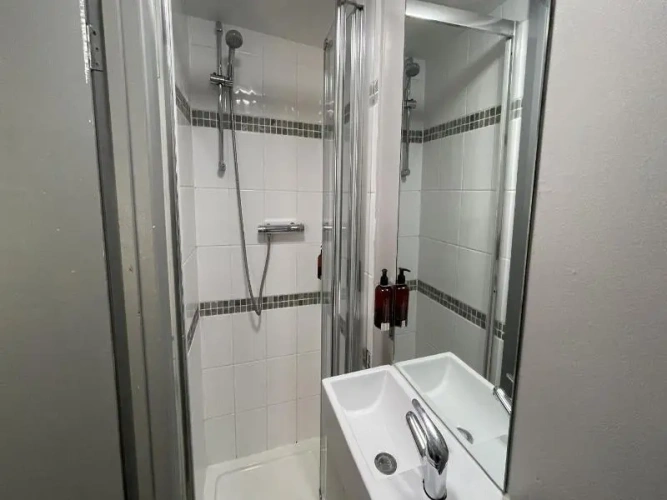 Standard Double Basement room
