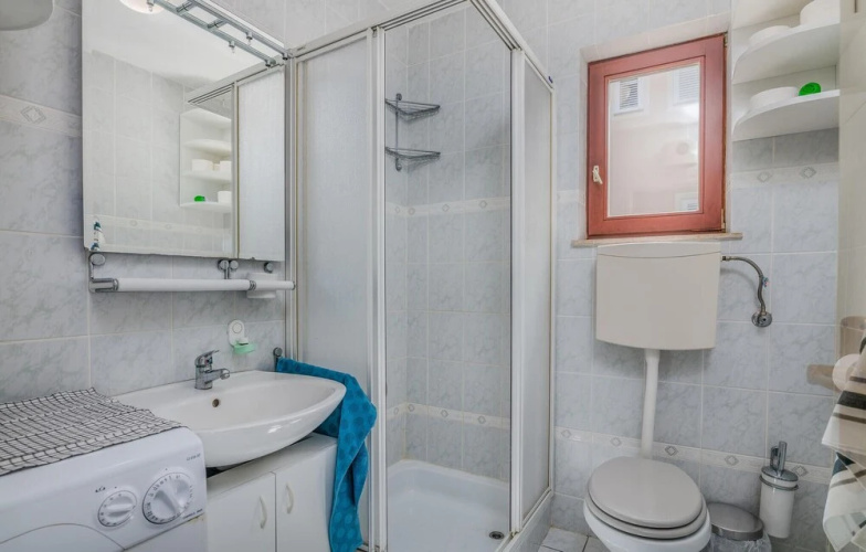 Nice Apartment in Krk With Wifi