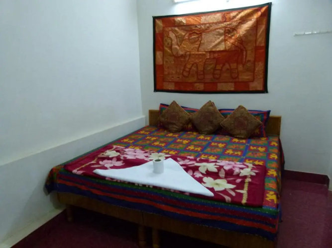 Gajanand Guesthouse