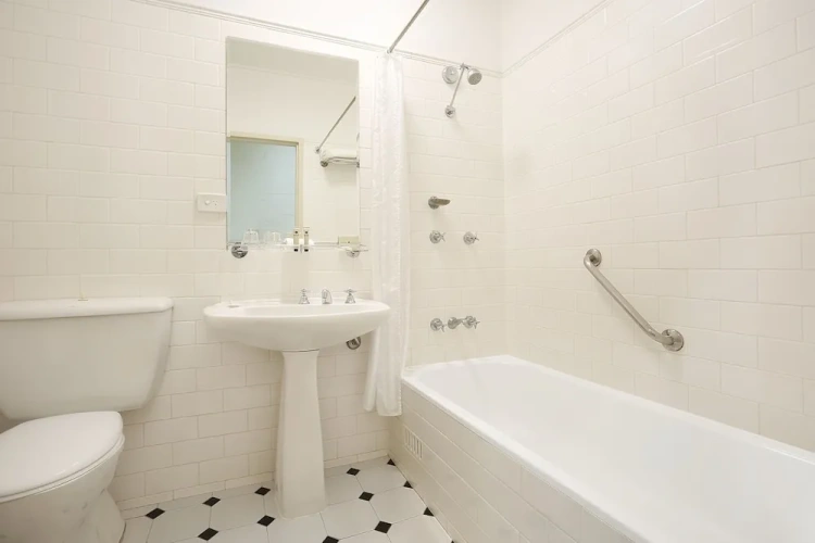 Standard Twin room with balcony