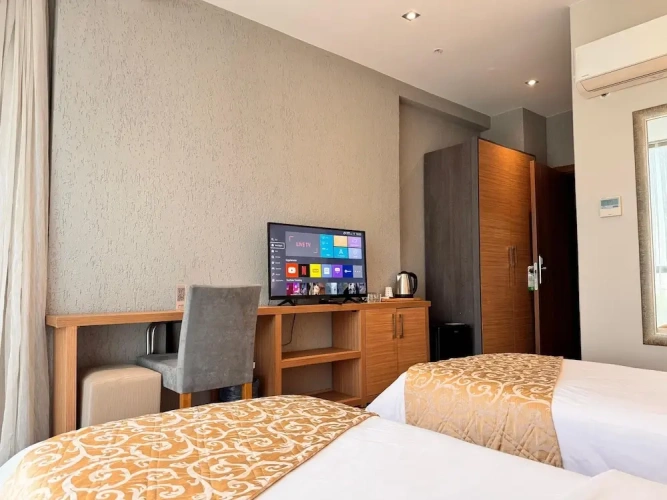 Standard Twin room with balcony