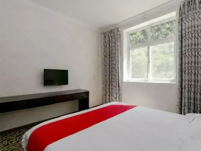 Korla Wangyue Hotel