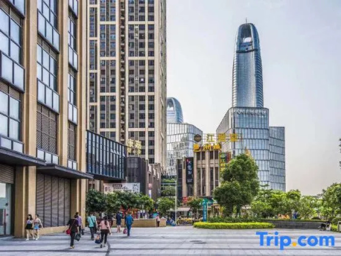 Yilong Apartment