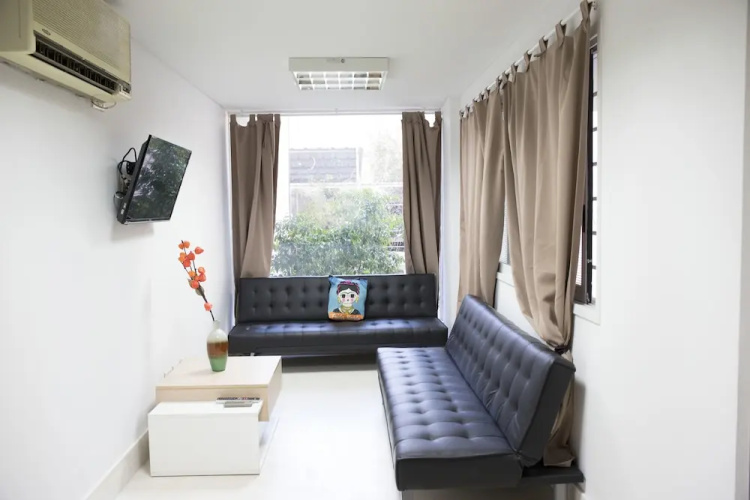 Suite & Studios 2
