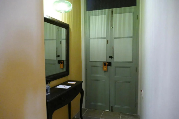Madama Residence