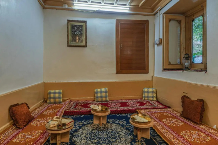 Saffronstays Hardy's Hideaway
