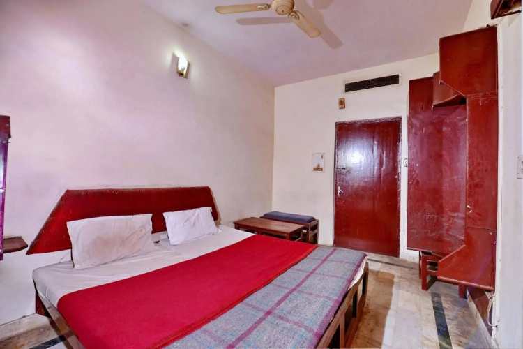 Hotel Aditya Palace