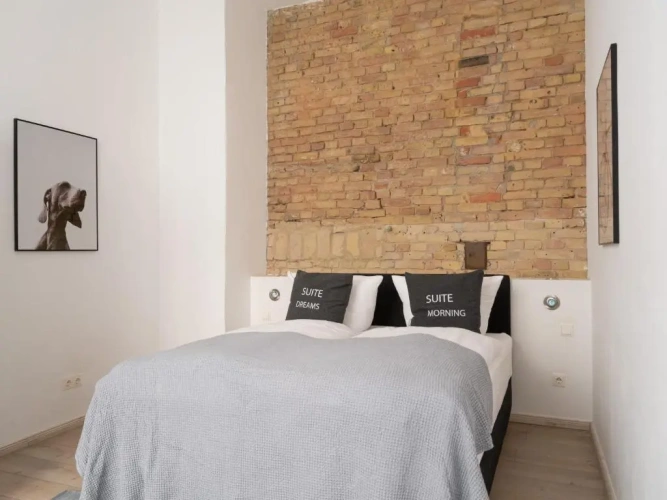 1 Bedroom Suite