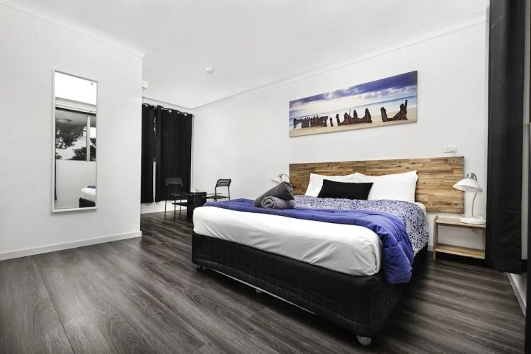 Comfort room