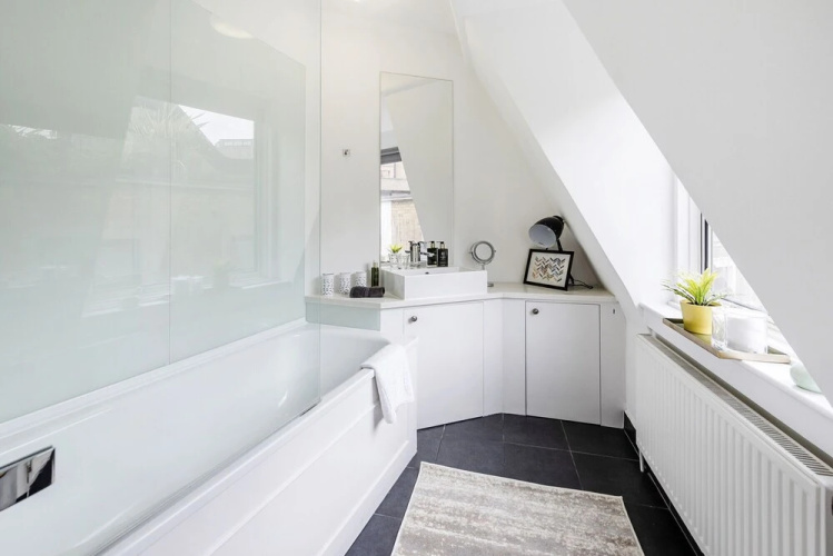 Design Luxury House for Large Groups