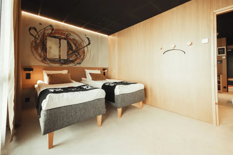 Time Hotel