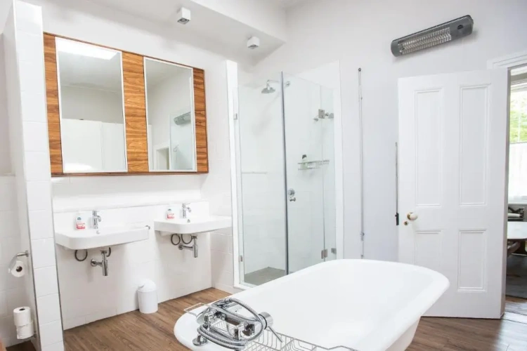Deluxe Double Suite