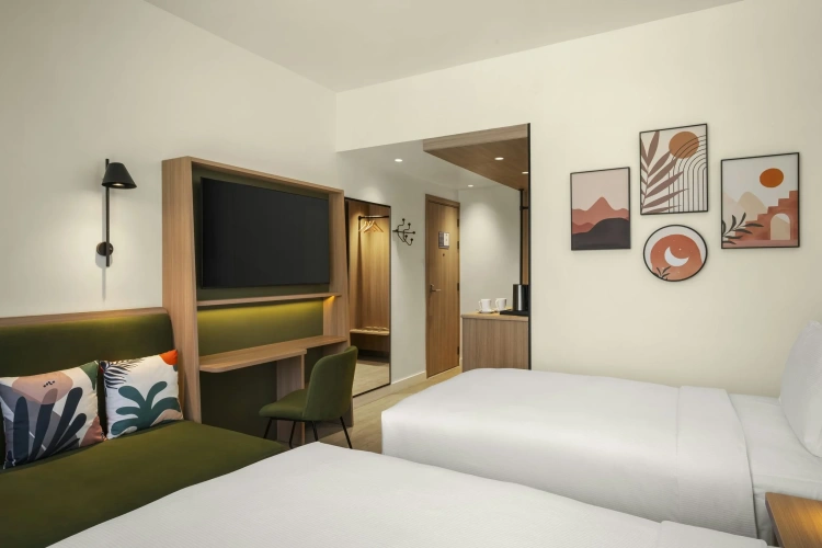 Standard Twin room